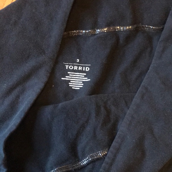 Torrid folderover skirt - Picture 2 of 2